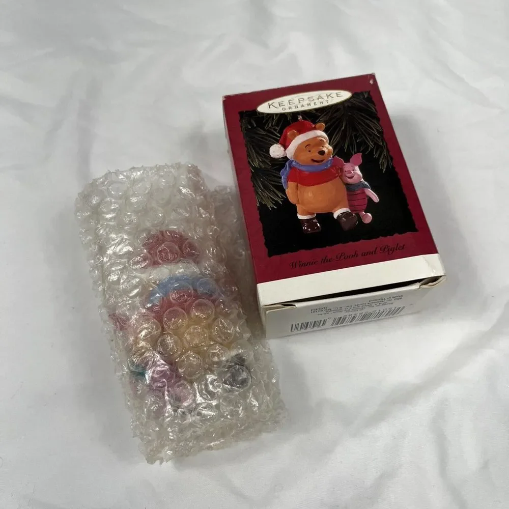 Hallmark 1996 Winnie The Pooh And Piglet Disney Keepsake‎ Christmas Ornament